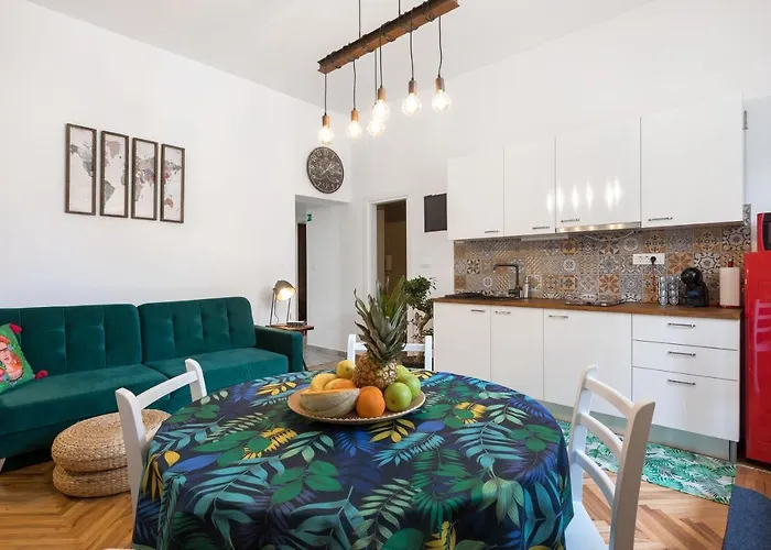 Apartments Caleta