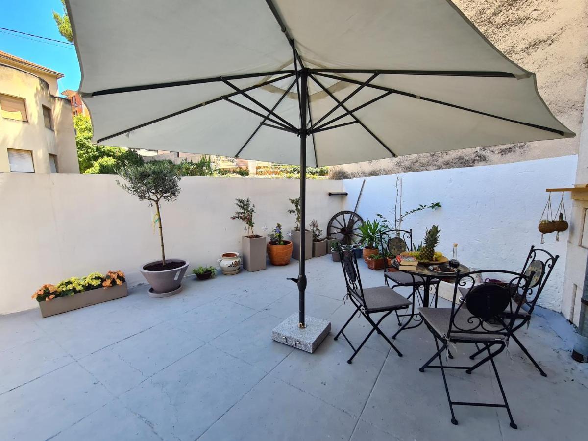 Caleta Apartment *